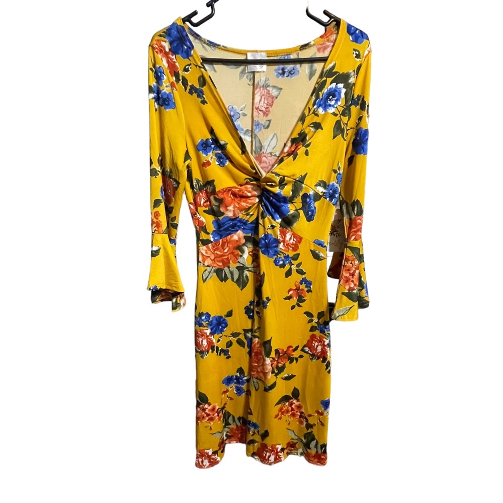 Siren Lily Dress Size Medium